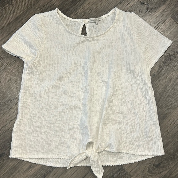 Textured top with tie - Picture 1 of 3